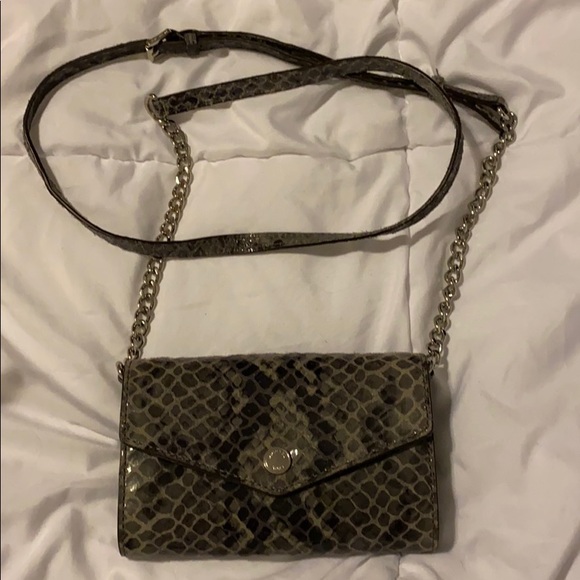 Michael Kors Handbags - Michael Kors crossbody bag